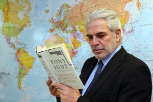 Christos Stylianides